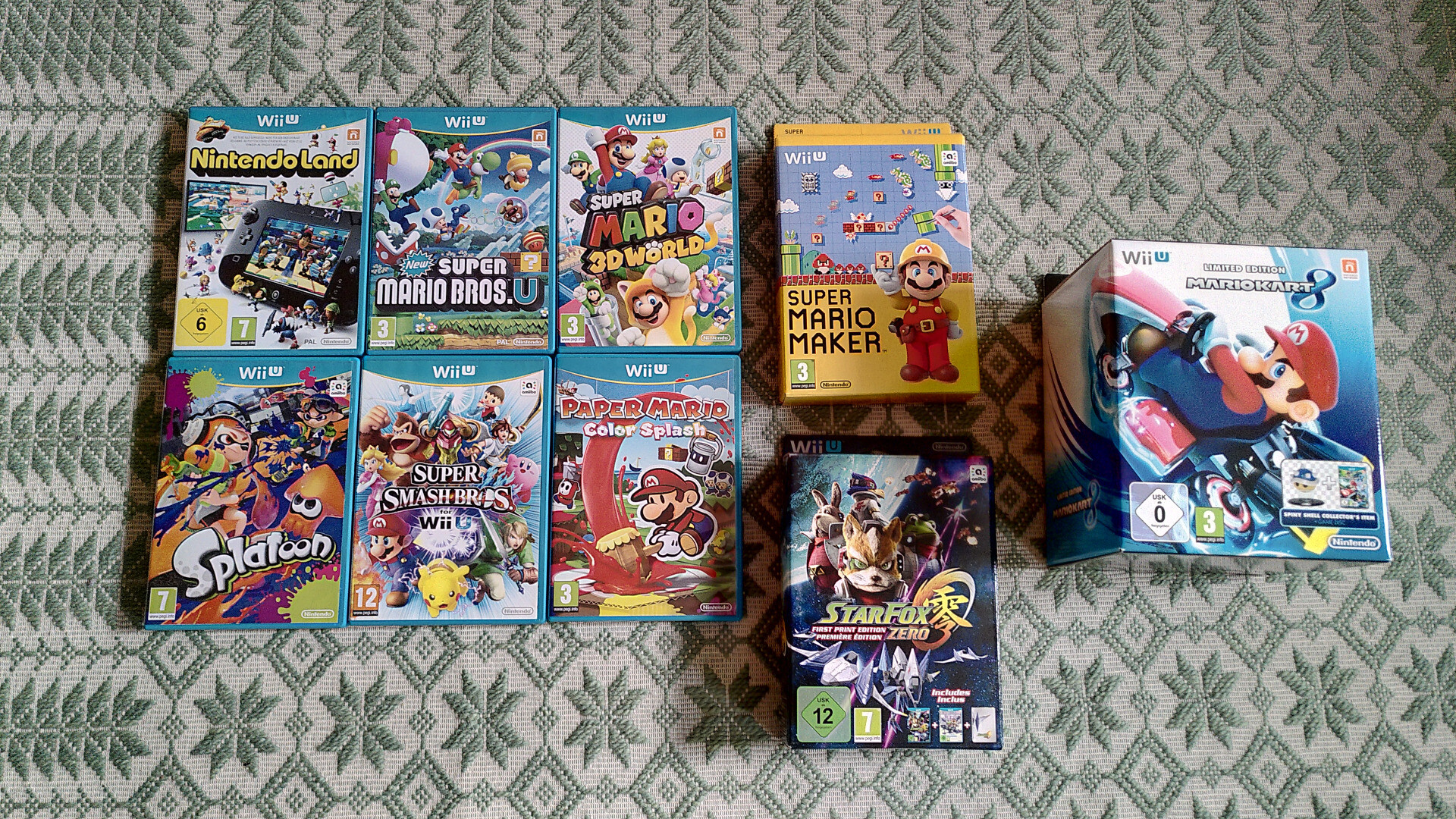 Nintendo Land, New Super Mario Bros. U, Super Mario 3D World, Splatoon, Super Smash Bros. for Wii U, Paper Mario Color Splash, Super Mario Maker (édition limitée), Star Fox Zero & Guard (édition limitée), Mario Kart 8 (édition limitée).