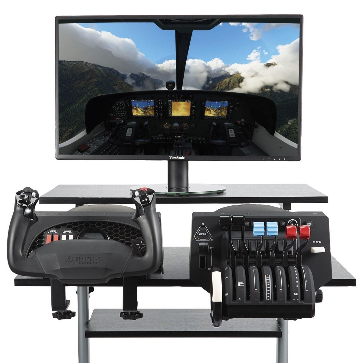 Photo d'un écran de PC affichant Flight Simulator, en compagnie de deux pads adaptés au pilotage d'avion dont je daigne même pas chercher le nom parce que j'ai vu les prix et ça me suffit.